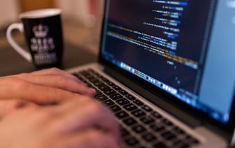 Житель Дятлово потерял на бирже более 30 тысяч рублей, но не расстроился