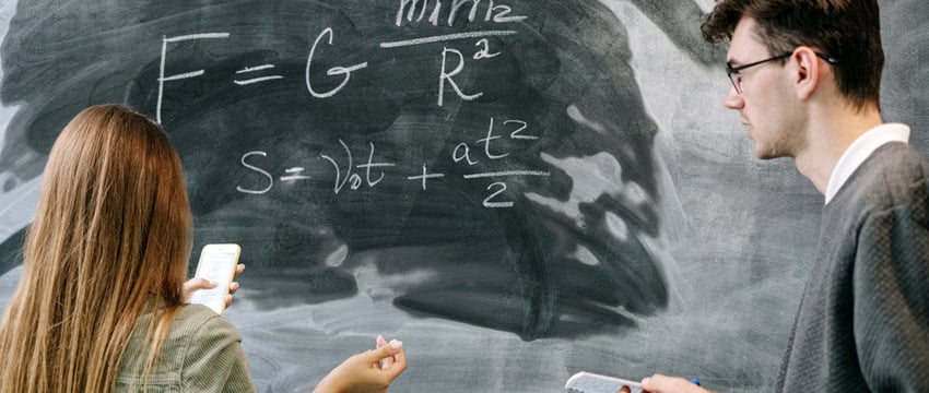 Такого больше нет нигде. В Полоцком университете провели красивый ритуал посвящения в студенты