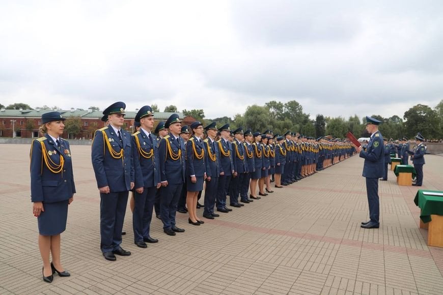 Около 170 молодых таможенников Беларуси приняли присягу в Брестской крепости