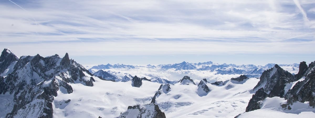 Макрон ввел французские войска на взбунтовавшийся остров Новая Каледония. Что известно?