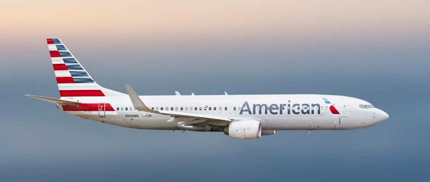 American Airlines подала в суд после смерти подростка на борту из-за неисправного дефибриллятора.
