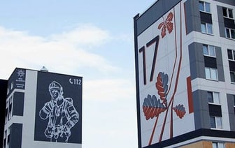 В Жабинке на новом девятиэтажном доме появилось изображение спасателя