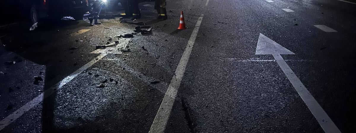 В Ивьевском районе водитель врезался в лесовоз и погиб