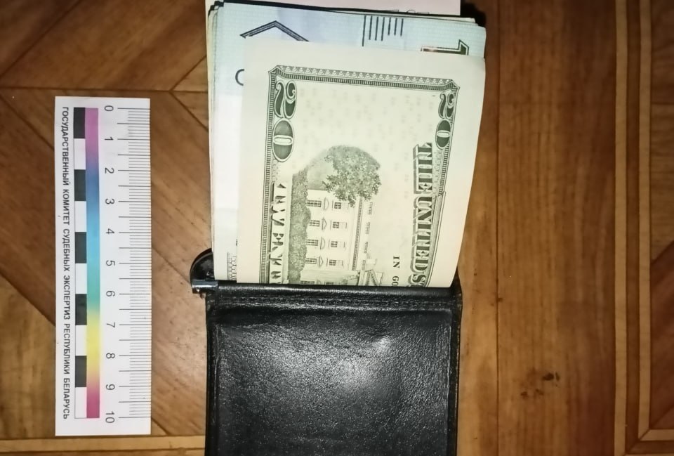 В Пинске участковый спас мужчину от грабителя с ножом