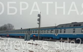 Пьяный бесправник въехал в поезд под Речицей