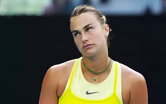 Соболенко показала неприличный жест во время 1/4 Australian Open. Кому был адресован? — Фото