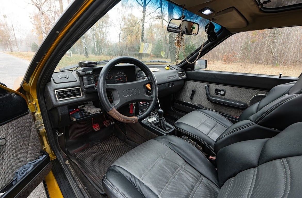 Золотая мечта на колесах: брестчанин делится опытом владения 40-летней Audi Coupe