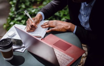 Три человека пострадали от пиротехнических травм в новогоднюю ночь на Брестчине