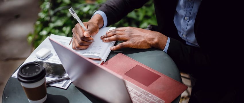 Три человека пострадали от пиротехнических травм в новогоднюю ночь на Брестчине