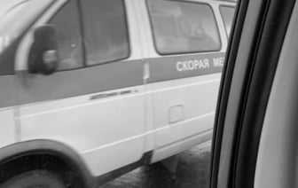 Пациент напал с топором на бригаду скорой помощи – два фельдшера госпитализированы