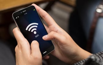 Суд в Москве оштрафовал на 10 тысяч рублей технологическую компанию из-за точки доступа Wi-Fi с названием SLAVA UKRAINE