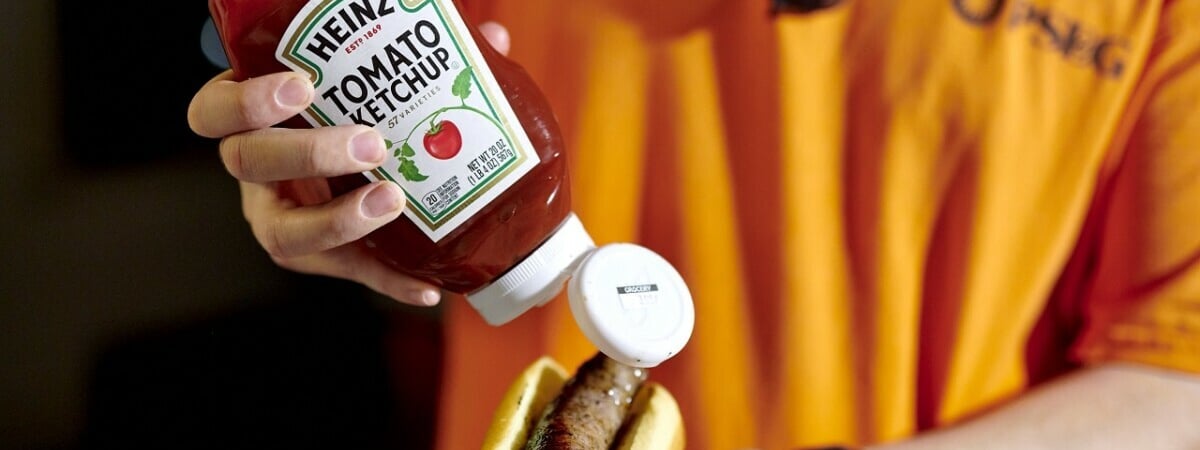 Как правильно наливать кетчуп Heinz: урок от любителей в TikTok