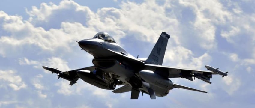 Украина получила первые 10 истребителей F-16