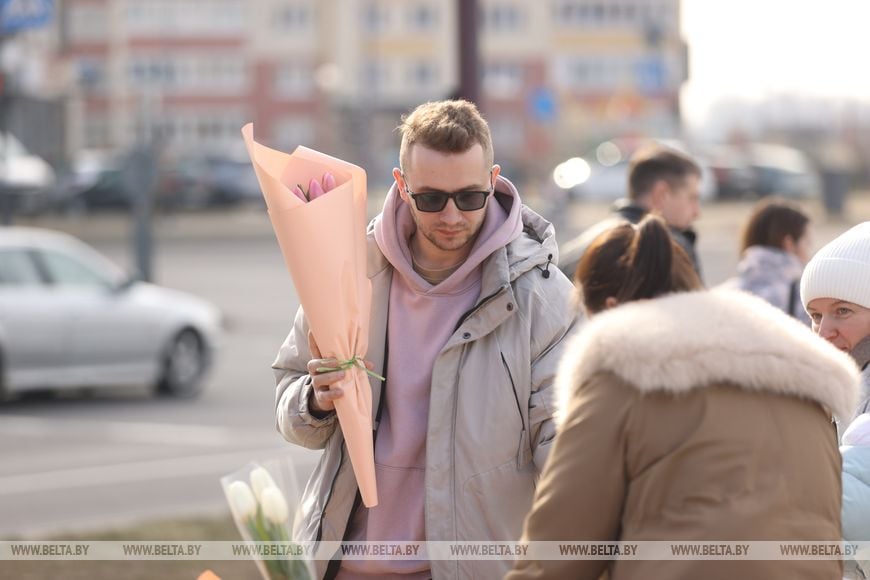 Более сотни торговых площадок в преддверии 8 Марта развернулись в Бресте