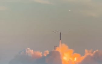 SpaceX завершил запуск космического корабля Starship. Как прошел полет самого большого корабля в мире на этот раз? — Фото