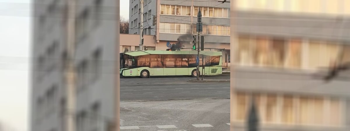 В Минске на улице Ташкентской загорелся новый троллейбус МАЗ — Видео