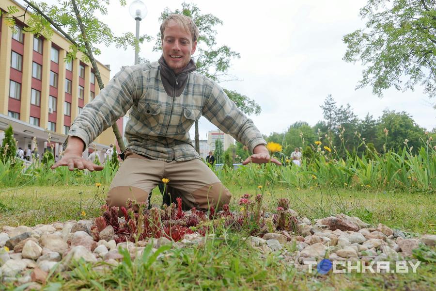 На рассаду потратил $11 тыс.: как парень из Бреста строит бизнес на цветах