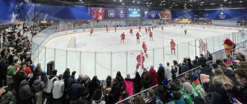 Лукашенко из-за травмы не смог сыграть в хоккей со своей командой