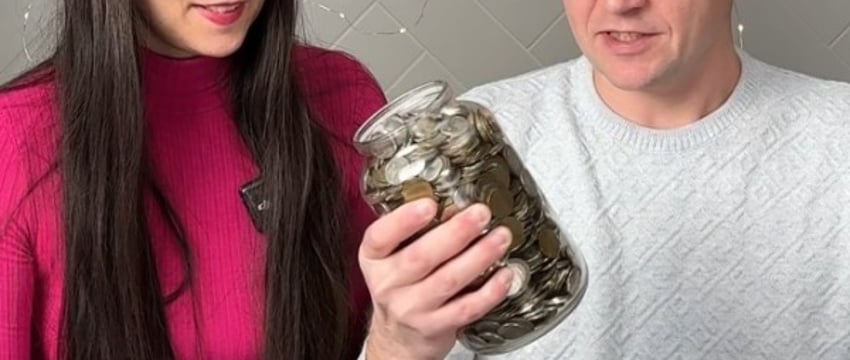 Семья из Бреста полтора года откладывала монеты в банку. Сколько накопила?