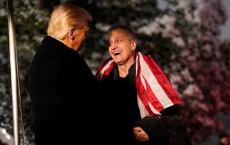 «Это начало» — Трамп добился освобождения из российской тюрьмы одного американца и анонсировал новые