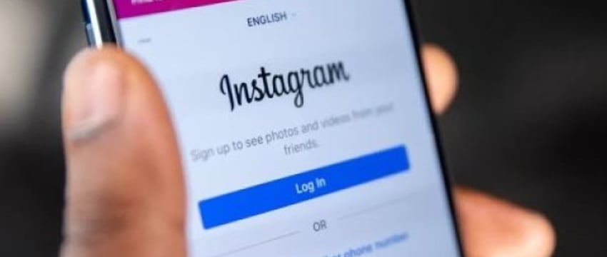 В соцсетях Facebook и Instagram произошел масштабный сбой