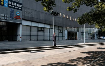 Комиссия Сейма Латвии поддержала запрет на турпоездки в Беларусь