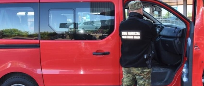 Почему Opel белоруса не пропустили в РБ польские пограничники?