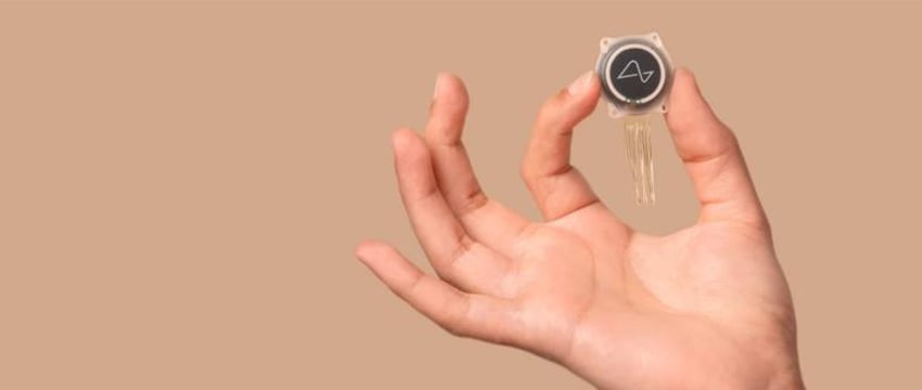 Вживление мозгового импланта Neuralink: новый пациент и ультратонкие провода