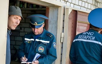 Штраф до 1200 рублей. В МЧС Беларуси рассказали, к владельцам каких гаражей имеют «больше всего вопросов»