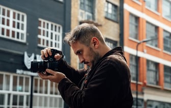 Jaguar Land Rover продал российские активы