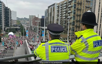 Сотрудник полиции Великобритании уволен за "порку" 12-летней девочки