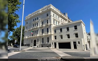 Посольство Афганистана в Лондоне закрывается из-за разрыва связей и увольнения сотрудников из Великобритании талибами