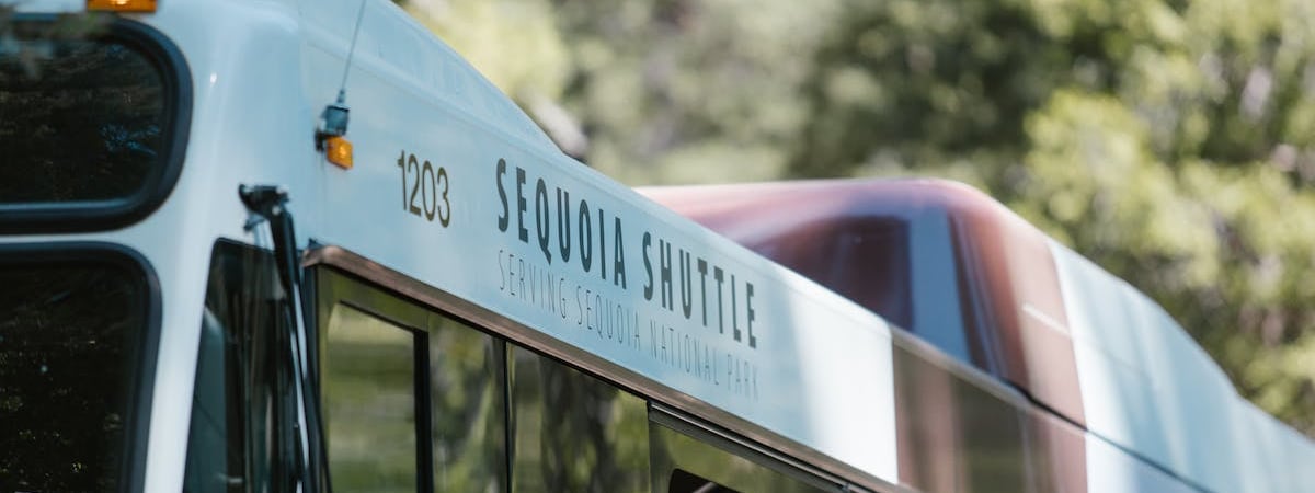 США нанесли удары по связанным с Ираном целям в Ираке и Сирии