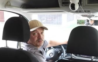 «Затылком всех не проконтролируешь». Владелец маршрутки подробно рассказал, зачем оснастил бус датчиками контроля за ремнями