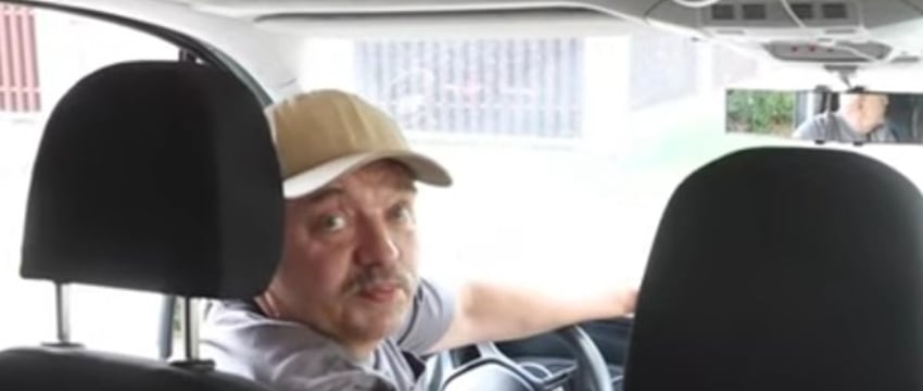 «Затылком всех не проконтролируешь». Владелец маршрутки подробно рассказал, зачем оснастил бус датчиками контроля за ремнями