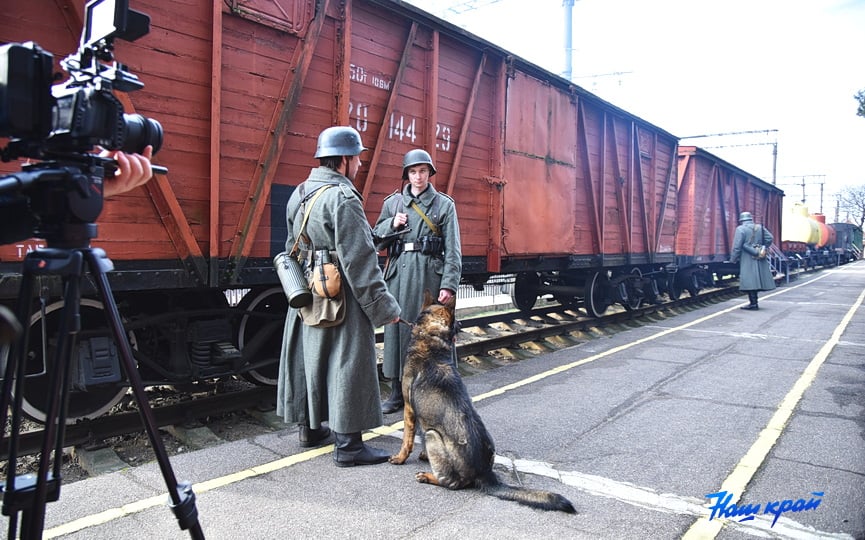 В Барановичах высадился десант немецких солдат. Идет съемка телефильма