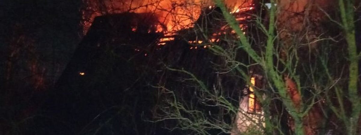 В Гродно ночью горел дачный дом — что стало причиной пожара