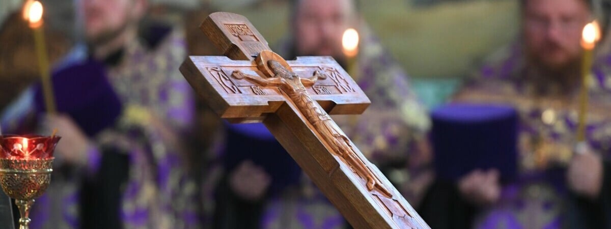 Что нельзя делать на Воздвижение Креста Господня 27 сентября? Вот зачем предки рисовали крестики на дверях — Видео