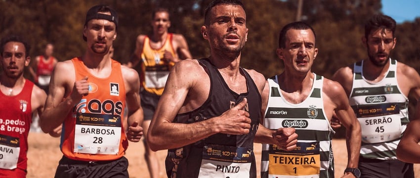 Активисты жертвуют искусством: в Лионе облили супом картину Клода Моне