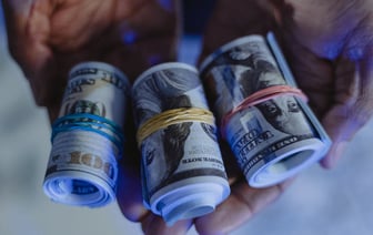 Крупнейшие банки Украины ужесточили лимиты на исходящие переводы