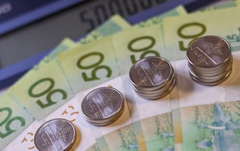 Совмин решил по-новому выплачивать премии руководителям белорусских предприятий. Кому разрешили добавить 150% оклада? — Официально