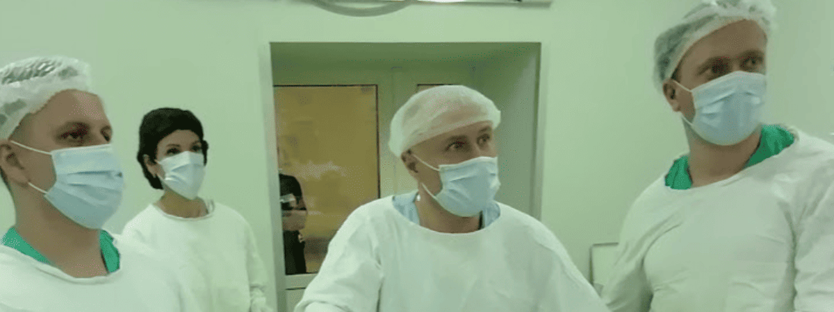 Врачи Гродно провели уникальную операцию и помогли пациенту с желчнокаменной болезнью