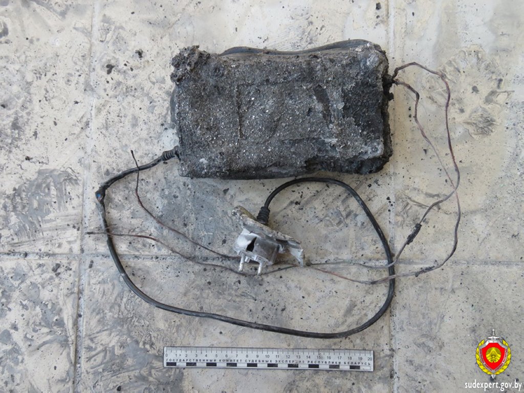 Аккумуляторная батарея от детской машины стала причиной пожара в Брестском районе