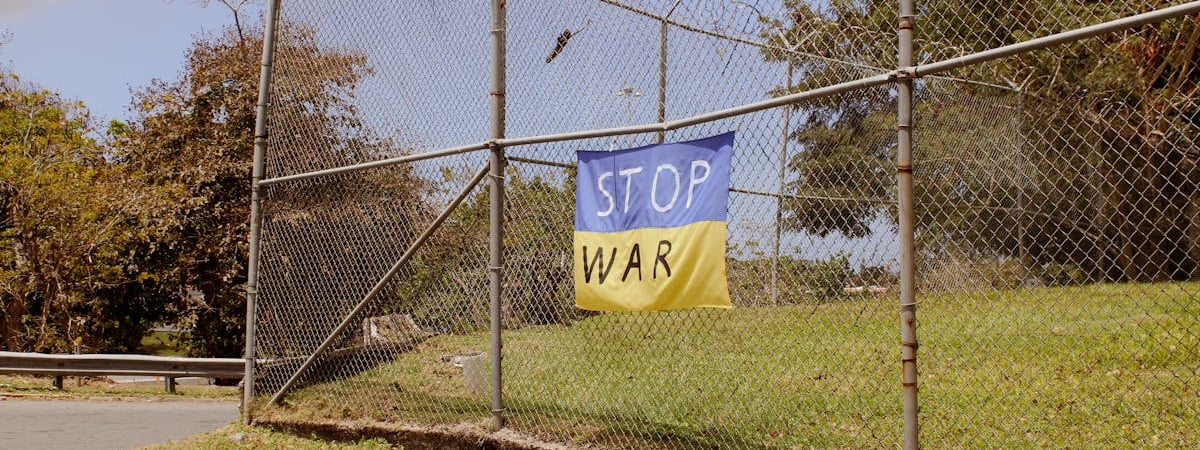 Украинец Усик победил Фьюри и стал абсолютным чемпионом мира по боксу в супертяжёлом весе — Видео