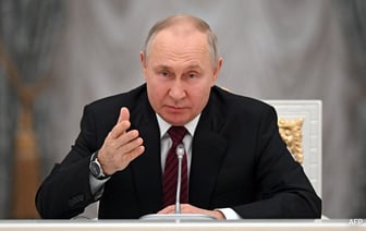 Владимир Путин предупреждает о "серьезных последствиях", если западное оружие попадет в Россию.