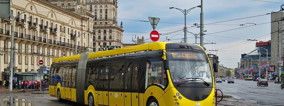 В Минске начали тестировать систему приоритетного проезда общественного транспорта. Как отразится на трафике?