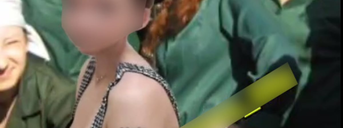 В Витебске задержали девушку с татуировкой «Х*й войне». На нее донесли гости «Славянского базара»
