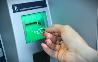 В белорусском банке предупредили, когда за ошибочный перевод денег снимут 20 рублей