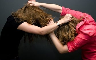 В Гродно две подруги устроили драку — что было дальше