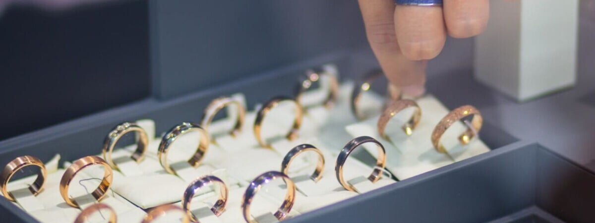 Совмин Беларуси назвал особенности продажи ювелирных изделий в интернете